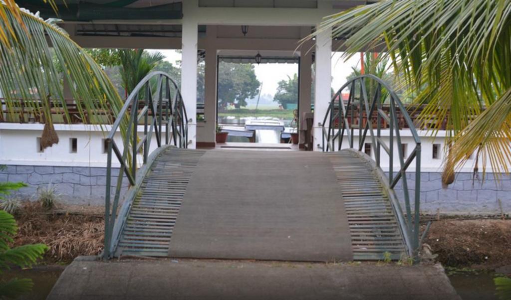 Riverine Resort Alappuzha Dış mekan fotoğraf