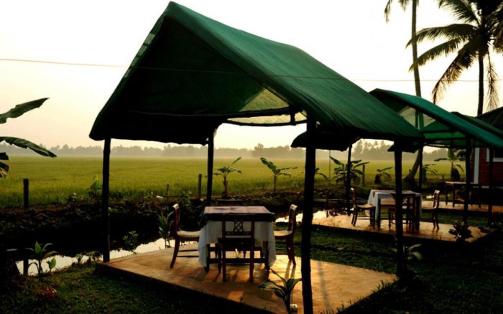 Riverine Resort Alappuzha Dış mekan fotoğraf